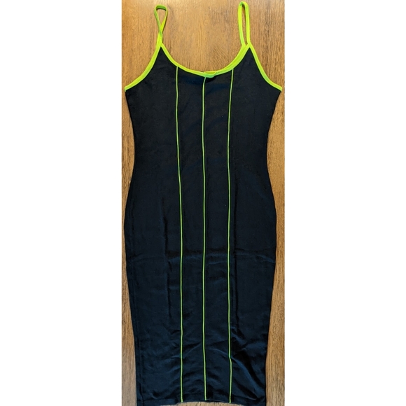 Missguided Black Contrast Midaxi Dress - Picture 2 of 10